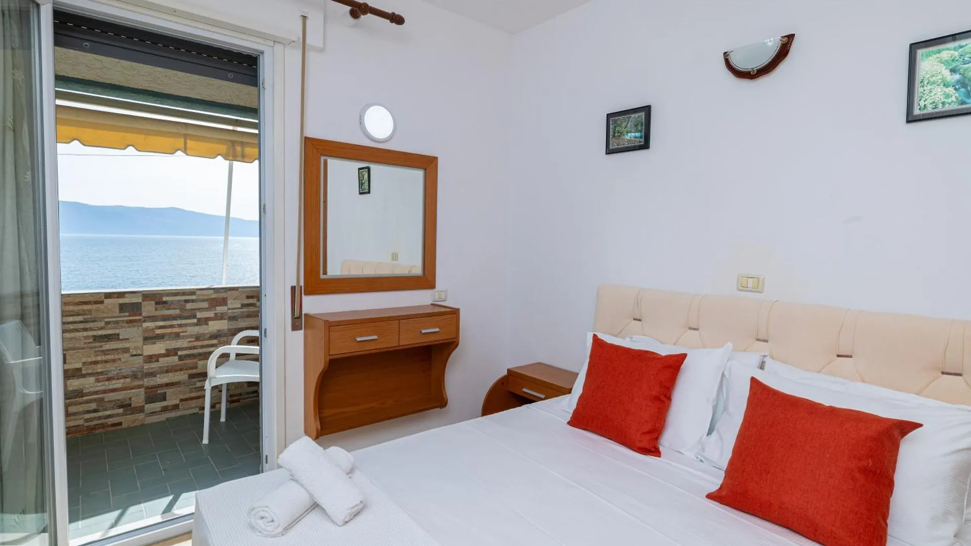 Lucas Apartments Rental Vlore
