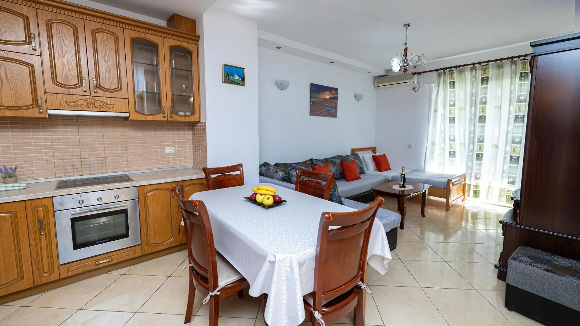 Lucas Apartments Rental Vlorë Albânia