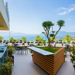 Veranda Boutique فندق