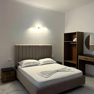 Xhefri's Apartamento